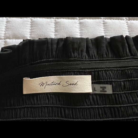 Black skirt - Picture 2 of 2